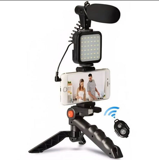Handy VLogging Kit with Mic / Light and Wireless Remote
